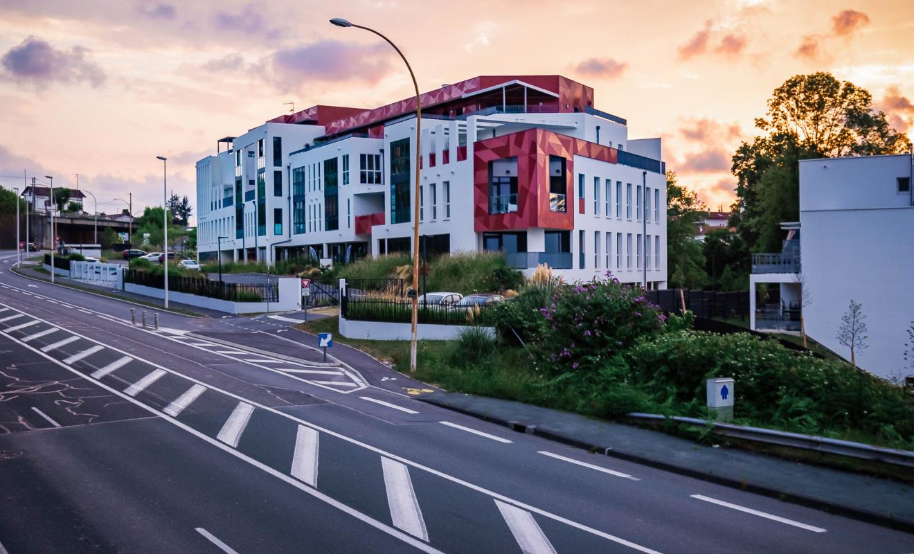 AURRERA - Bureaux et Commerces